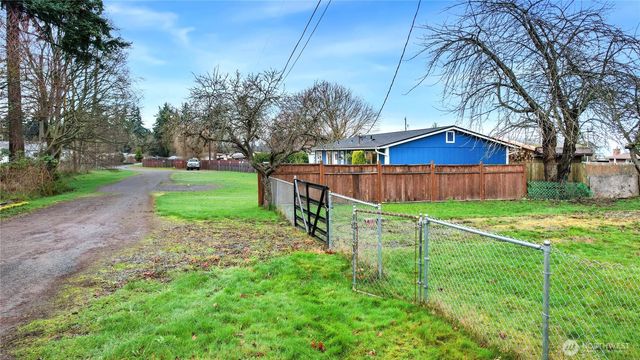 2117 E 5th Avenue, Port Angeles, WA 98362