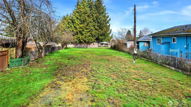 2117 E 5th Avenue, Port Angeles, WA 98362