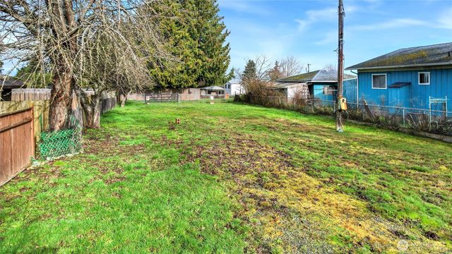 2117 E 5th Avenue, Port Angeles, WA 98362