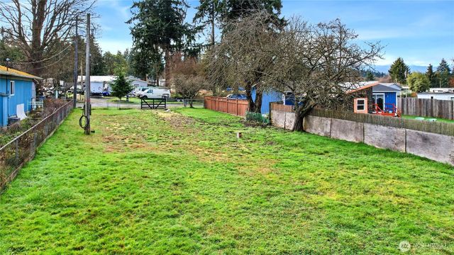2117 E 5th Avenue, Port Angeles, WA 98362