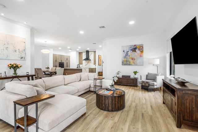 2800 Twin Oaks Way, Wellington, FL 33414