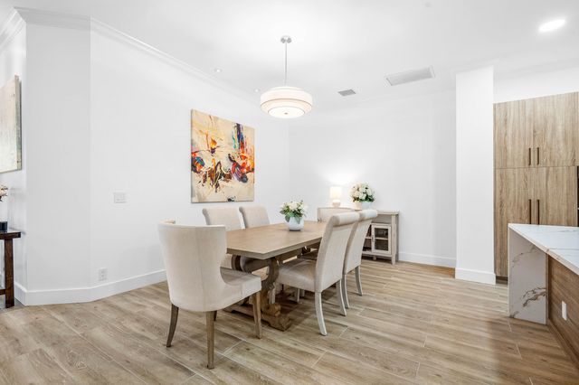 2800 Twin Oaks Way, Wellington, FL 33414