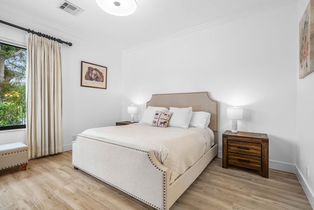 2800 Twin Oaks Way, Wellington, FL 33414