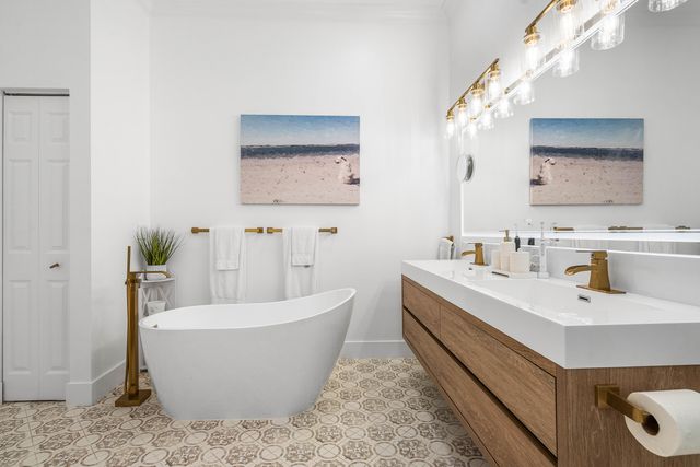 2800 Twin Oaks Way, Wellington, FL 33414