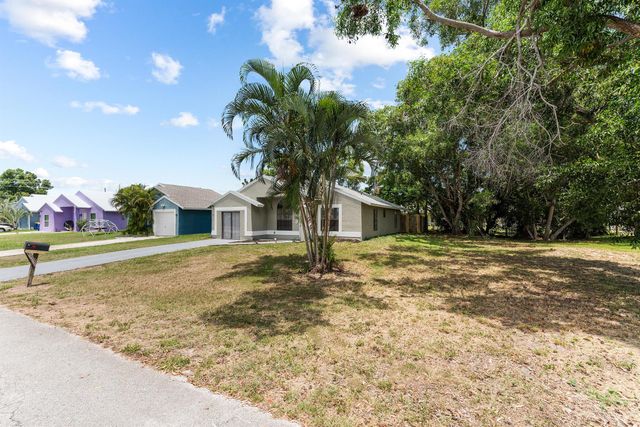 5629 SE Collins Avenue, Stuart, FL 34997