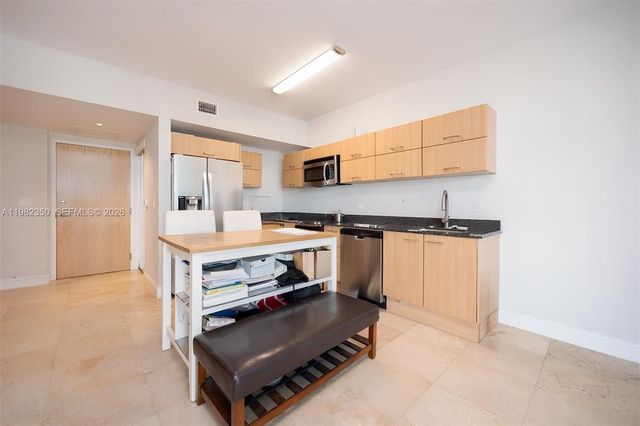 350 S MIAMI 1709, Miami, FL 33130