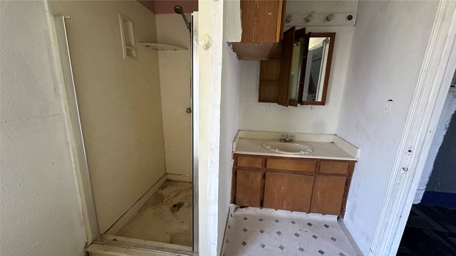 3815 Alsbury Street, Dallas, TX 75216