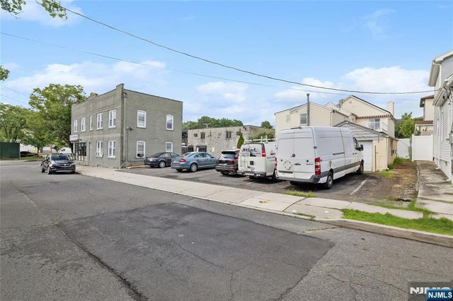 436 Main Street, Lodi, NJ 07644