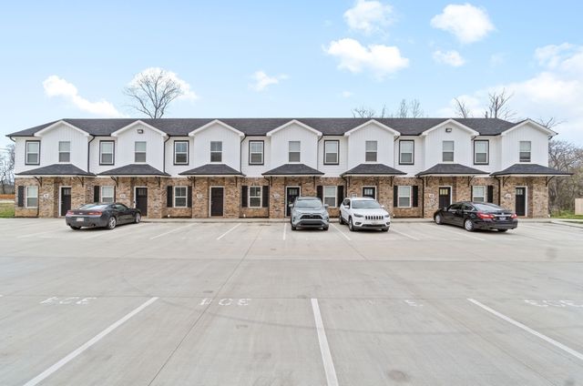 1625 Golf Club Ln Unit 107, Clarksville, TN 37043