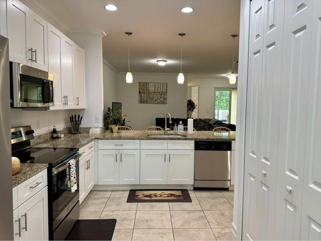 6112 NW Cullen Way, Port St. Lucie, Port St Lucie, FL 34983