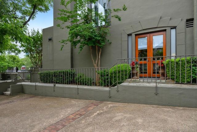 1111 W 12th ST 108, Austin, TX 78703