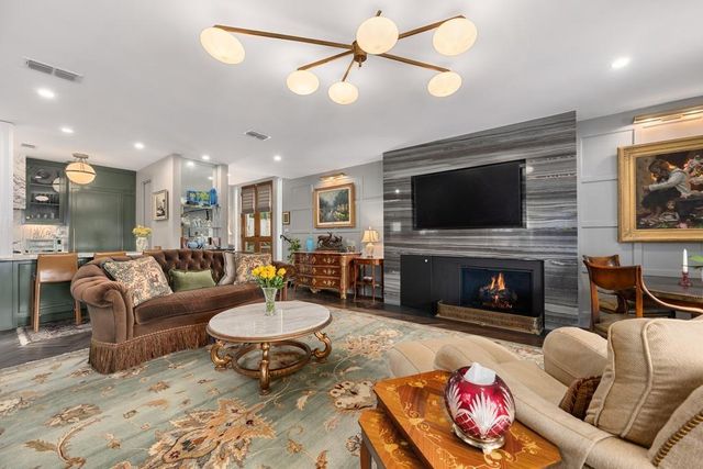 1111 W 12th ST 108, Austin, TX 78703