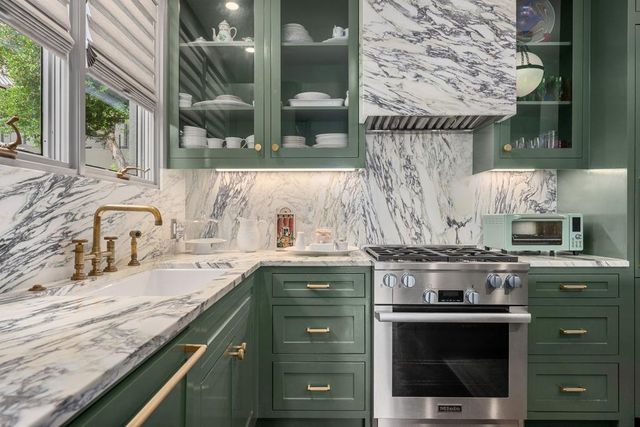 1111 W 12th ST 108, Austin, TX 78703