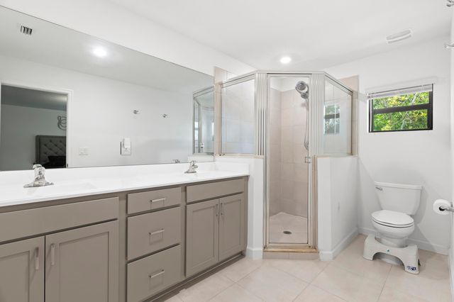 1004 Sweet Briar Lane, Riviera Beach, FL 33410