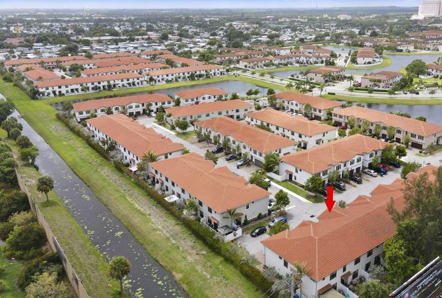 1004 Sweet Briar Lane, Riviera Beach, FL 33410