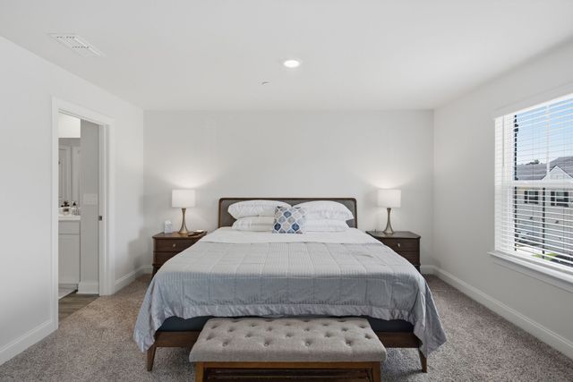 204 Douglas Bend Rd Unit 1502, Gallatin, TN 37066