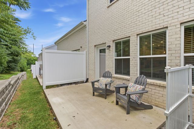 204 Douglas Bend Rd Unit 1502, Gallatin, TN 37066