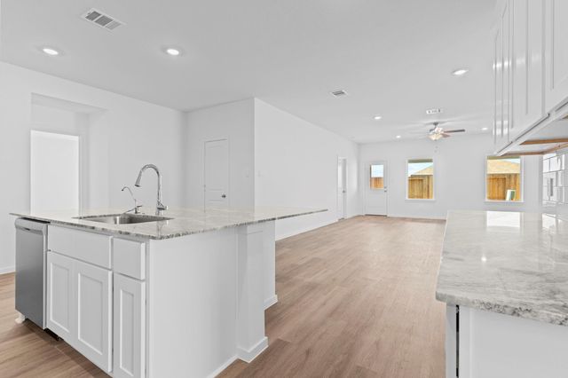 1510 Splashing Wave, Iowa Colony, TX 77583