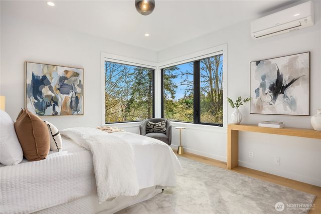 9661 NE Pine Street, Bainbridge Island, WA 98110