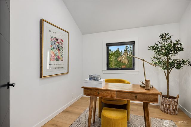 9661 NE Pine Street, Bainbridge Island, WA 98110