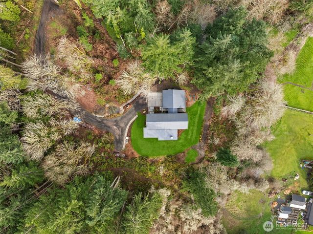 9661 NE Pine Street, Bainbridge Island, WA 98110