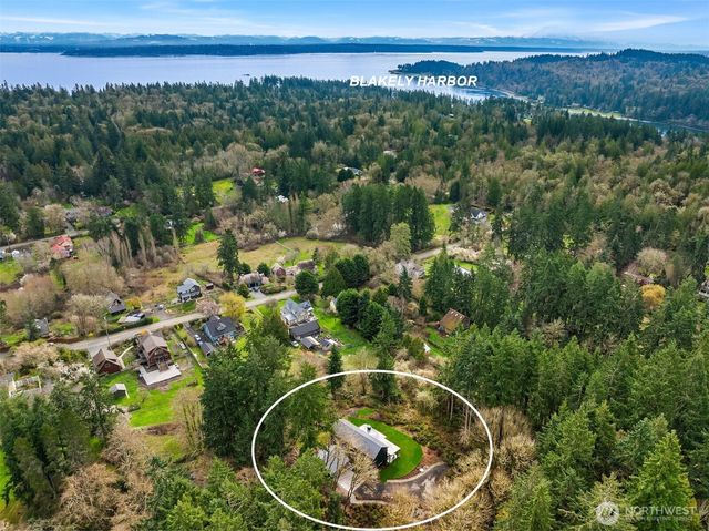 9661 NE Pine Street, Bainbridge Island, WA 98110