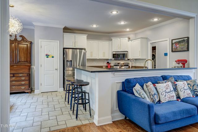 194 Sunset Meadows Court, Gray, TN 37615