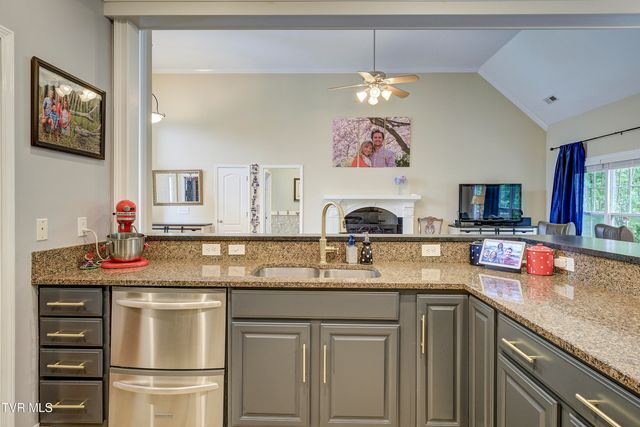 194 Sunset Meadows Court, Gray, TN 37615