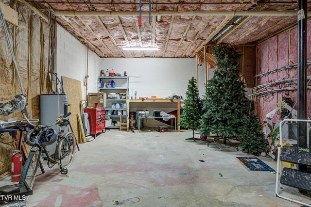 194 Sunset Meadows Court, Gray, TN 37615