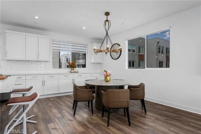 651 S Lyon Street, Santa Ana, CA 92701