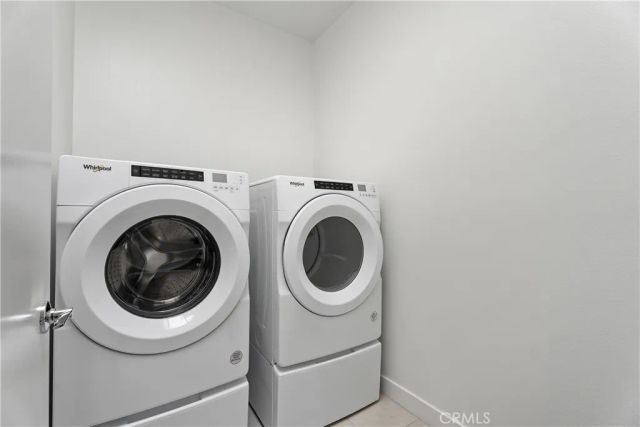 651 S Lyon Street, Santa Ana, CA 92701