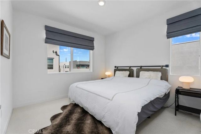 651 S Lyon Street, Santa Ana, CA 92701