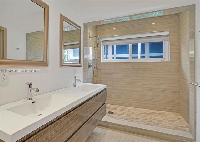 2341 KEYSTONE BLVD, North Miami, FL 33181