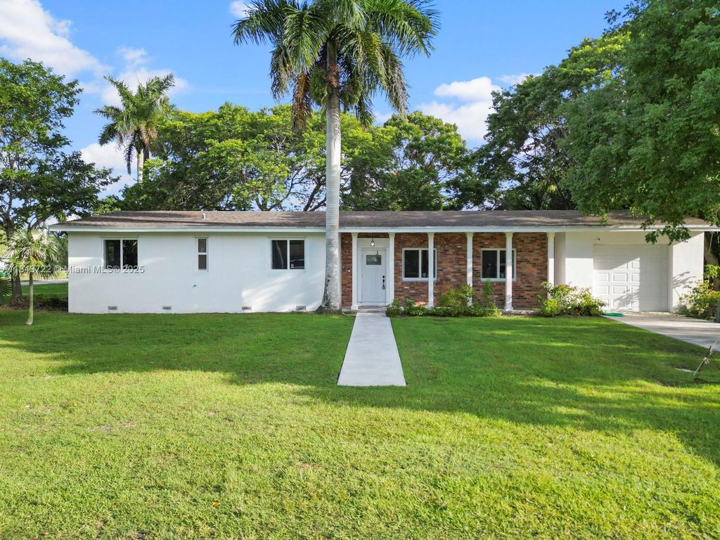 17300 SW 300th St, Homestead, FL 33030