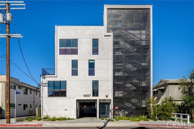 10657 Moorpark Street 204, North Hollywood (los Angeles), CA 91602