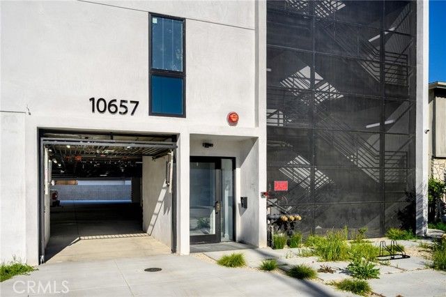 10657 Moorpark Street 204, North Hollywood (los Angeles), CA 91602