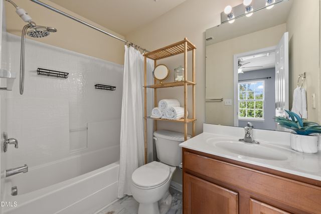2806 Wyntercrest Lane, Durham, NC 27713