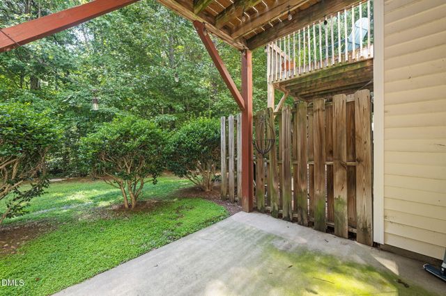 2806 Wyntercrest Lane, Durham, NC 27713
