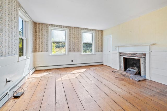 4 Mine Road, Strafford, VT 05070