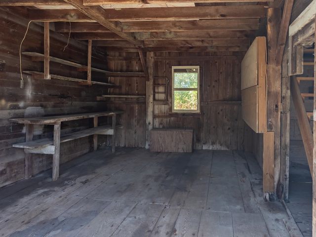 4 Mine Road, Strafford, VT 05070