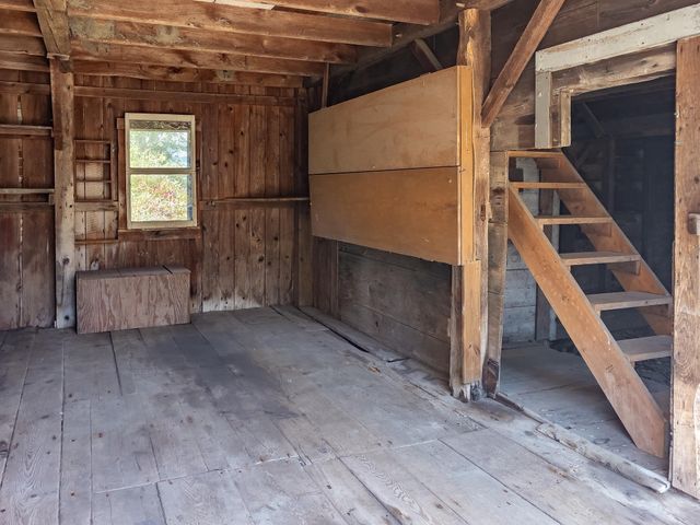 4 Mine Road, Strafford, VT 05070