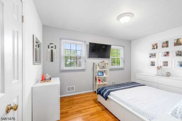93 Randolph Ave, Randolph Twp., NJ 07869