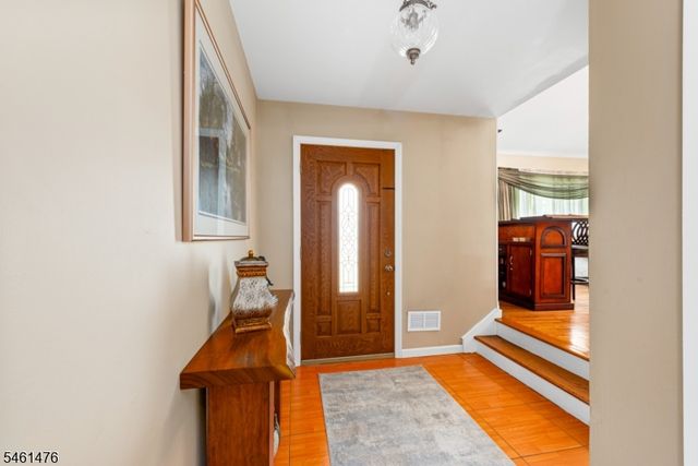 93 Randolph Ave, Randolph Twp., NJ 07869
