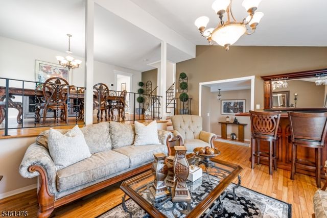 93 Randolph Ave, Randolph Twp., NJ 07869