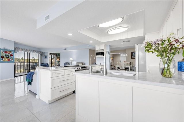 25188 MARION AVENUE E101, Punta Gorda, FL 33950