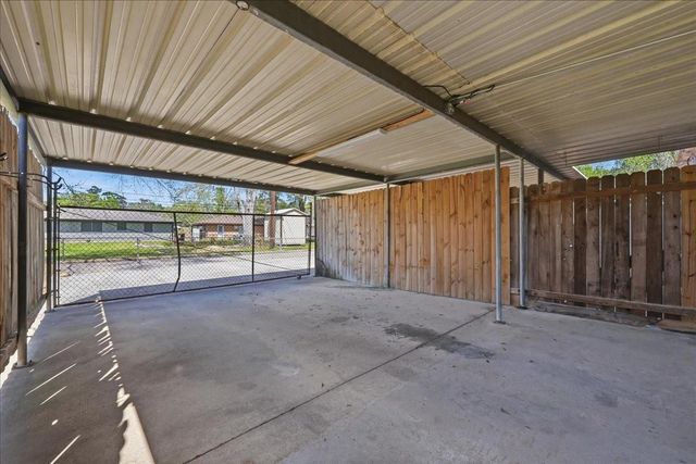 481 Moore, Vidor, TX 77662