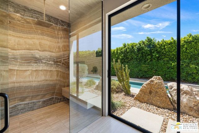 1 Sterling Ridge Drive, Rancho Mirage, CA 92270