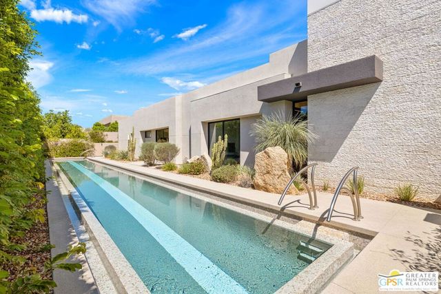 1 Sterling Ridge Drive, Rancho Mirage, CA 92270