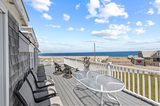 23 Oceanside Dr, Scituate, MA 02066