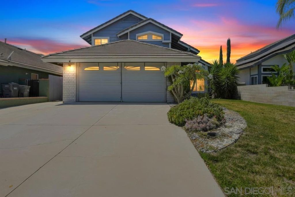 Image 1 of property listing at 39991 Falcon Way, Murrieta, CA 92562